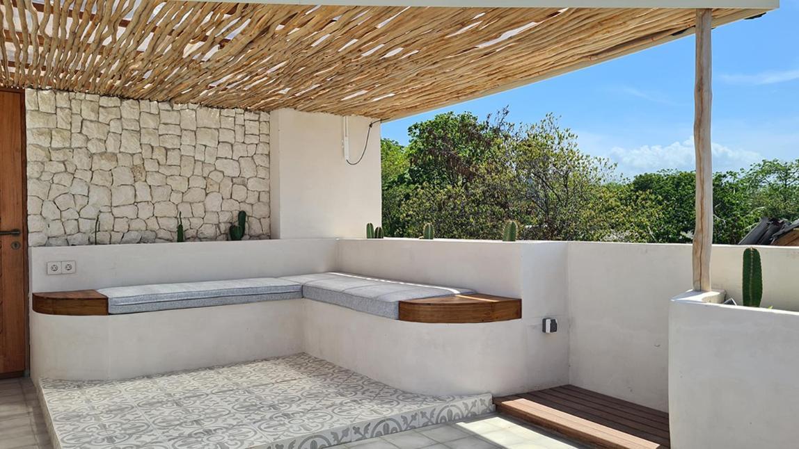 Shore Thing Gili Air Beachfront Apartment Esterno foto
